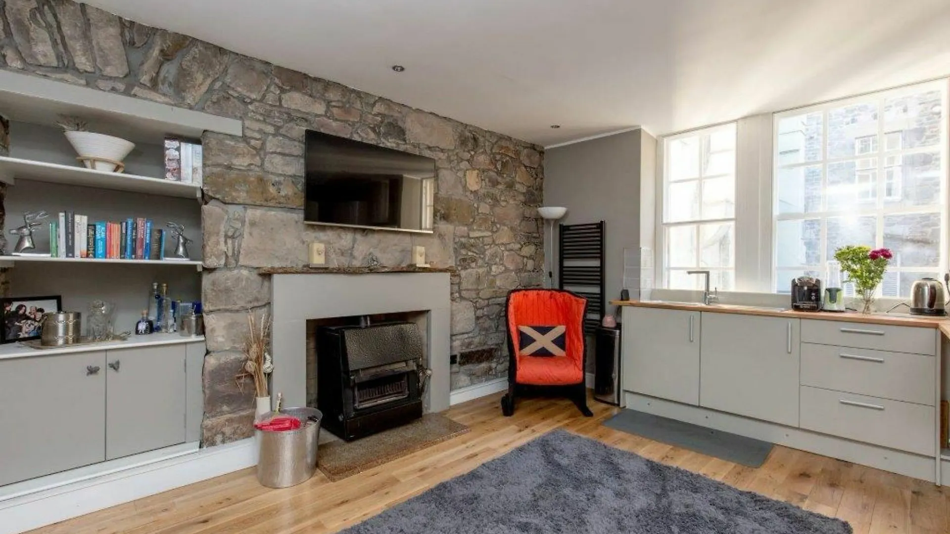 エディンバラBeautiful Newly Decorated Flat On The Royal Mile!アパートメント イギリス